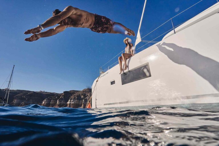 sb_santorini-sailing_web-size_11-1_0
